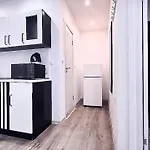 Private With Parking And Pool Apartment