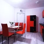 公寓 Private With Parking And Pool 巴尔奇克