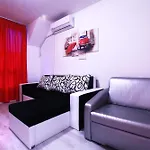 Private With Parking And Pool Apartamento