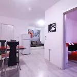 Private With Parking And Pool 公寓 *
