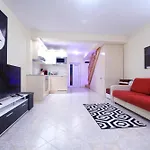 公寓 Private With Parking And Pool