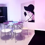 Apartamento Private With Parking And Pool