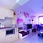 Private With Parking And Pool Balchik