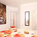 Private With Parking And Pool Balchik