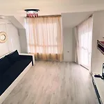 Private With Parking And Pool 公寓 *