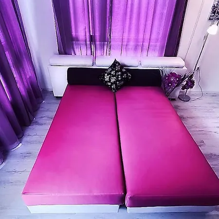 Apartment Private With Parking And Pool Balchik