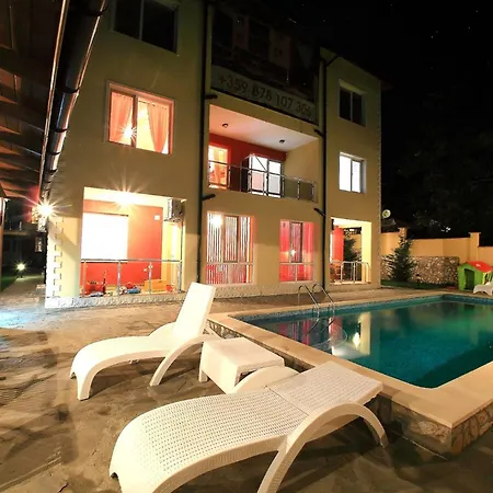 Private With Parking And Pool アパート バルチク