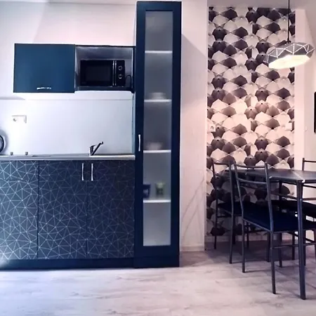 Private With Parking And Pool バルチク