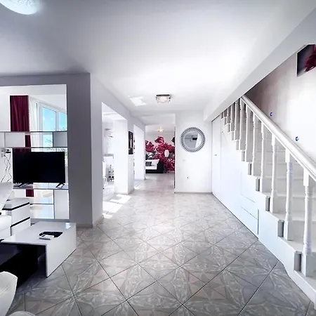 Apartamento Private With Parking And Pool Balchik