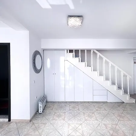 Apartamento Private With Parking And Pool Balchik